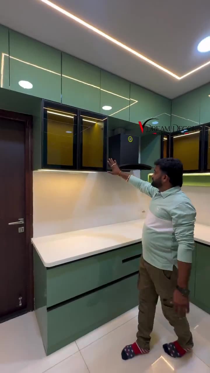 V Dream Decor interior reel